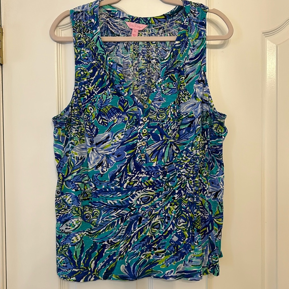 Lilly Pulitzer Essie top